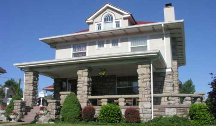 Gelbach Manor Bed and Breakfast