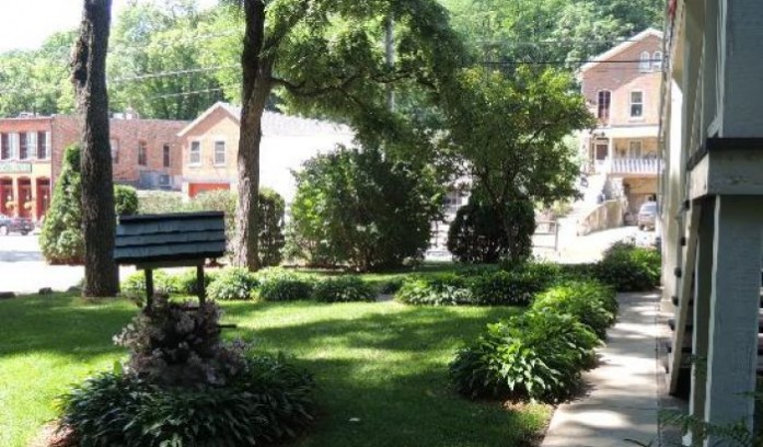 Greenbriar Country Inn and Suites